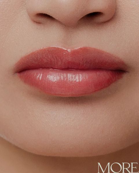 Блиск для губ LIPSS Ceramides & Peptides Lipper Alter Ego червоний з золотими блискітками з ароматом "Вишневе брауні" 12 мл lipss-altertgo фото
